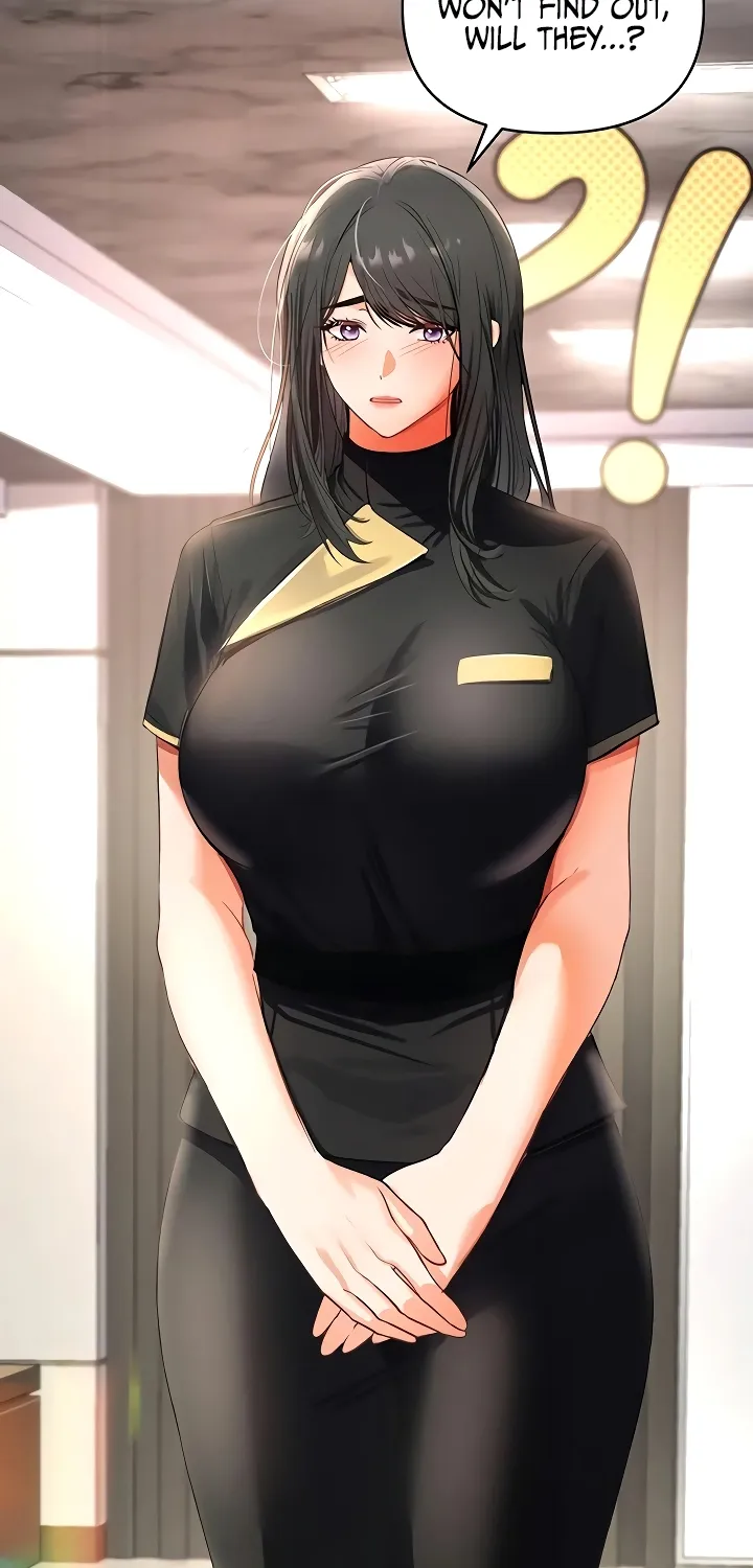 I'm the only guy in the massage parlor. Chapter 1 page 131 - 