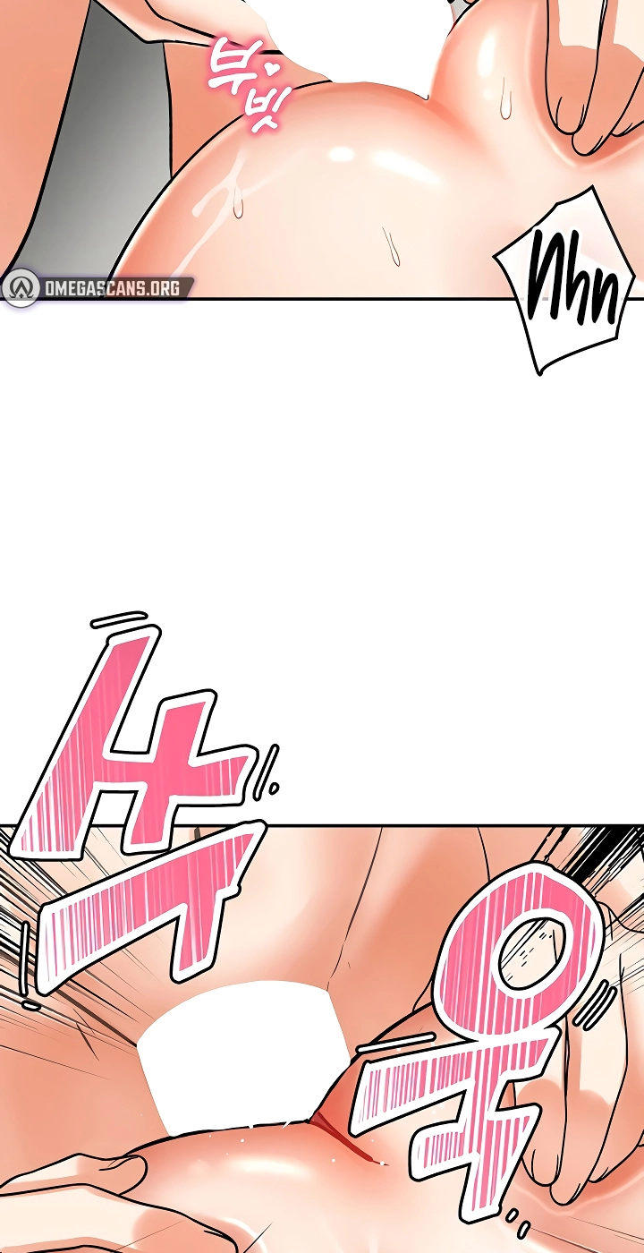 I'm the only guy in the massage parlor. Chapter 10 page 47 - 