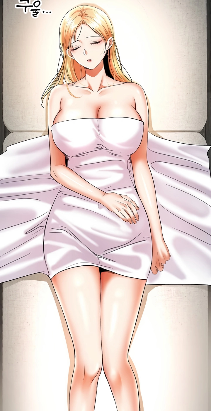 I'm the only guy in the massage parlor. Chapter 11 page 26 - 
