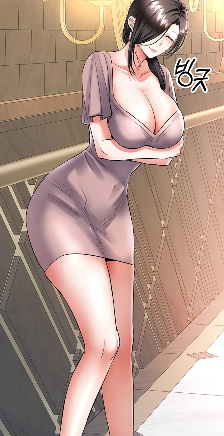 I'm the only guy in the massage parlor. Chapter 11 page 43 - 