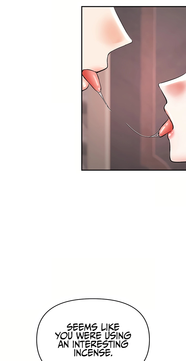 I'm the only guy in the massage parlor. Chapter 11 page 51 - 