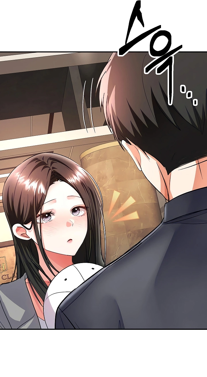 I'm the only guy in the massage parlor. Chapter 12 page 81 - 