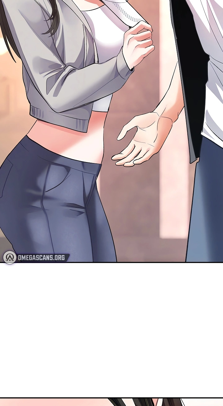 I'm the only guy in the massage parlor. Chapter 12 page 83 - 
