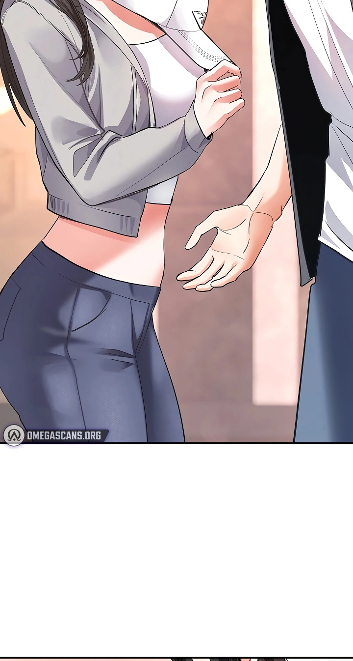 I'm the only guy in the massage parlor. Chapter 13 page 7 - 