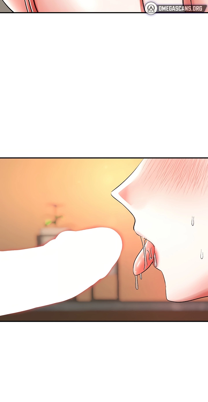 I'm the only guy in the massage parlor. Chapter 14 page 67 - 