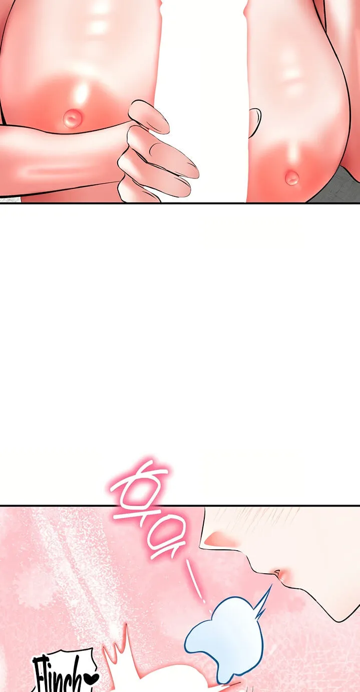 I'm the only guy in the massage parlor. Chapter 18 page 28 - 