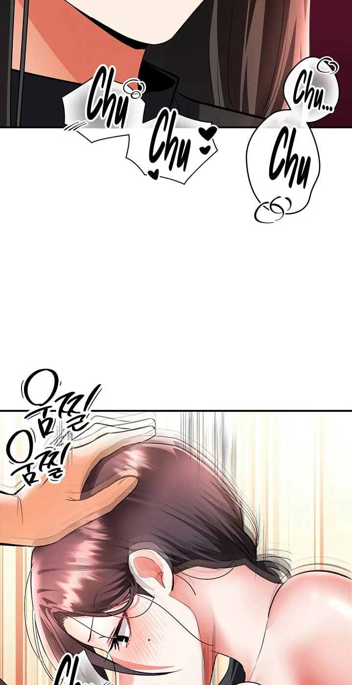 I'm the only guy in the massage parlor. Chapter 18 page 47 - 