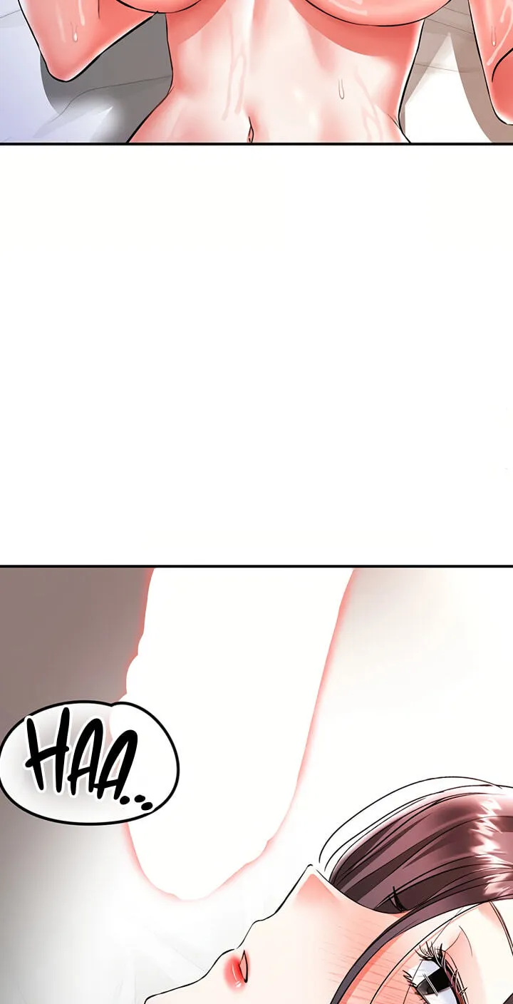 I'm the only guy in the massage parlor. Chapter 19 page 28 - 
