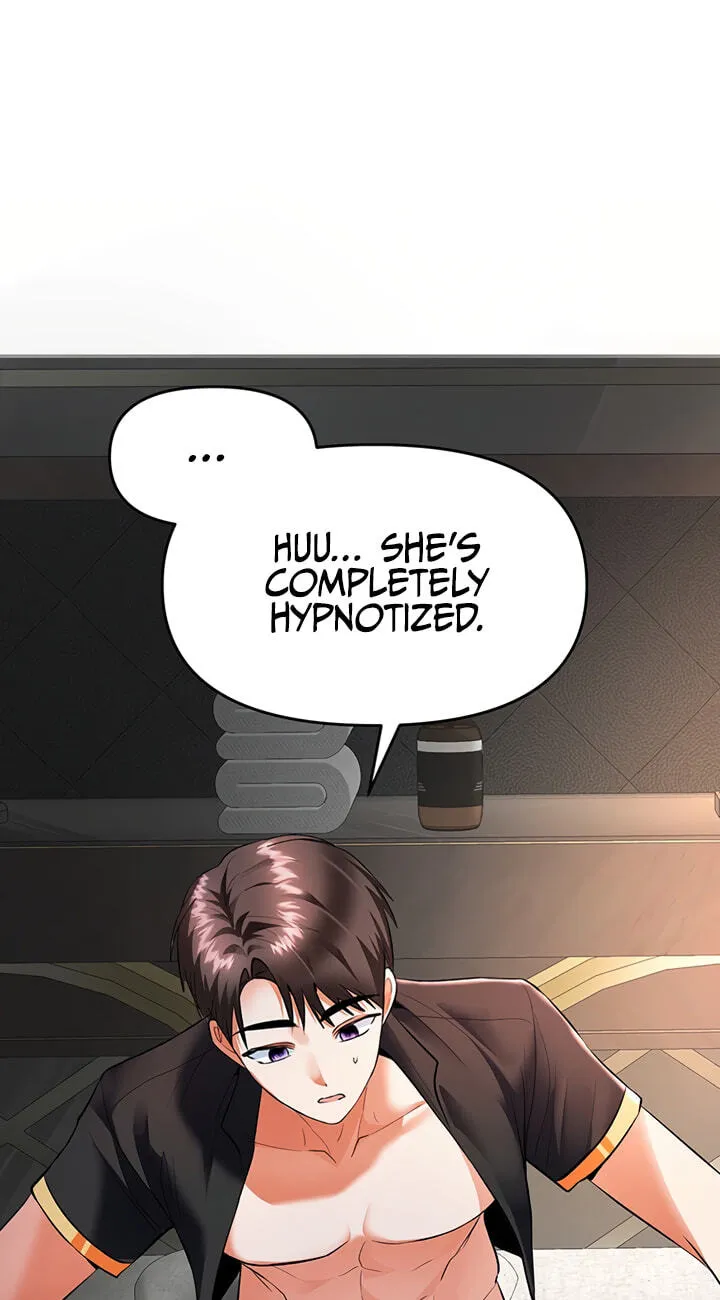 I'm the only guy in the massage parlor. Chapter 19 page 34 - 