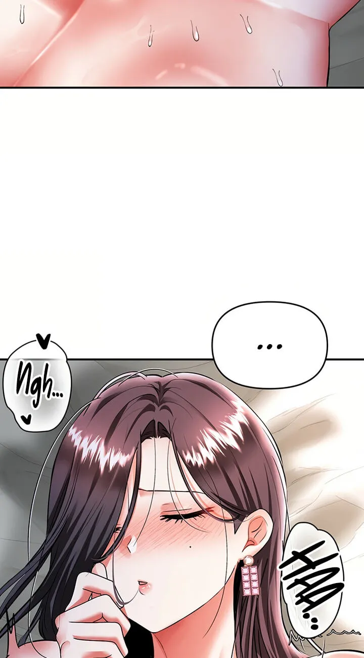 I'm the only guy in the massage parlor. Chapter 19 page 37 - 