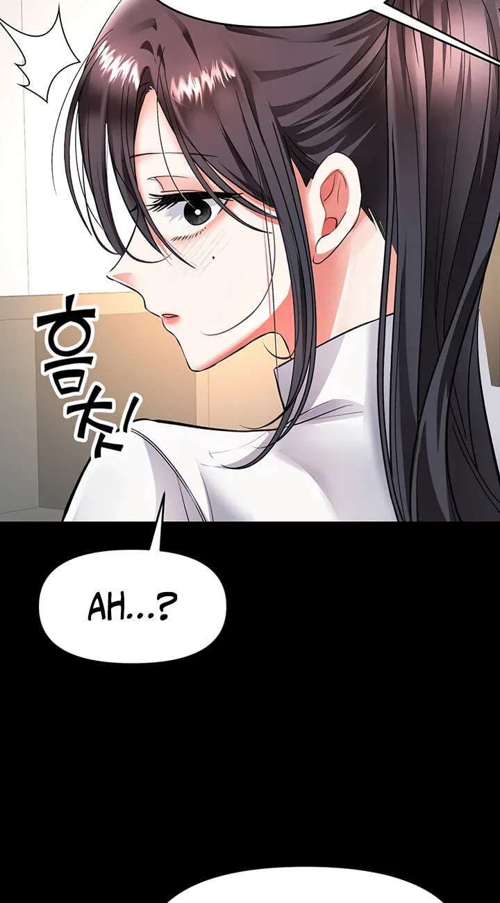 I'm the only guy in the massage parlor. Chapter 19 page 67 - 