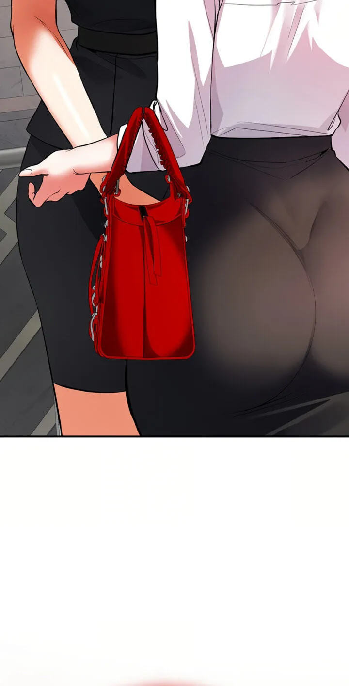 I'm the only guy in the massage parlor. Chapter 21 page 105 - 