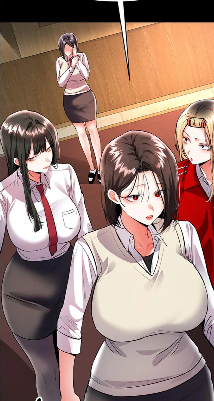 I'm the only guy in the massage parlor. Chapter 22 page 31 - 