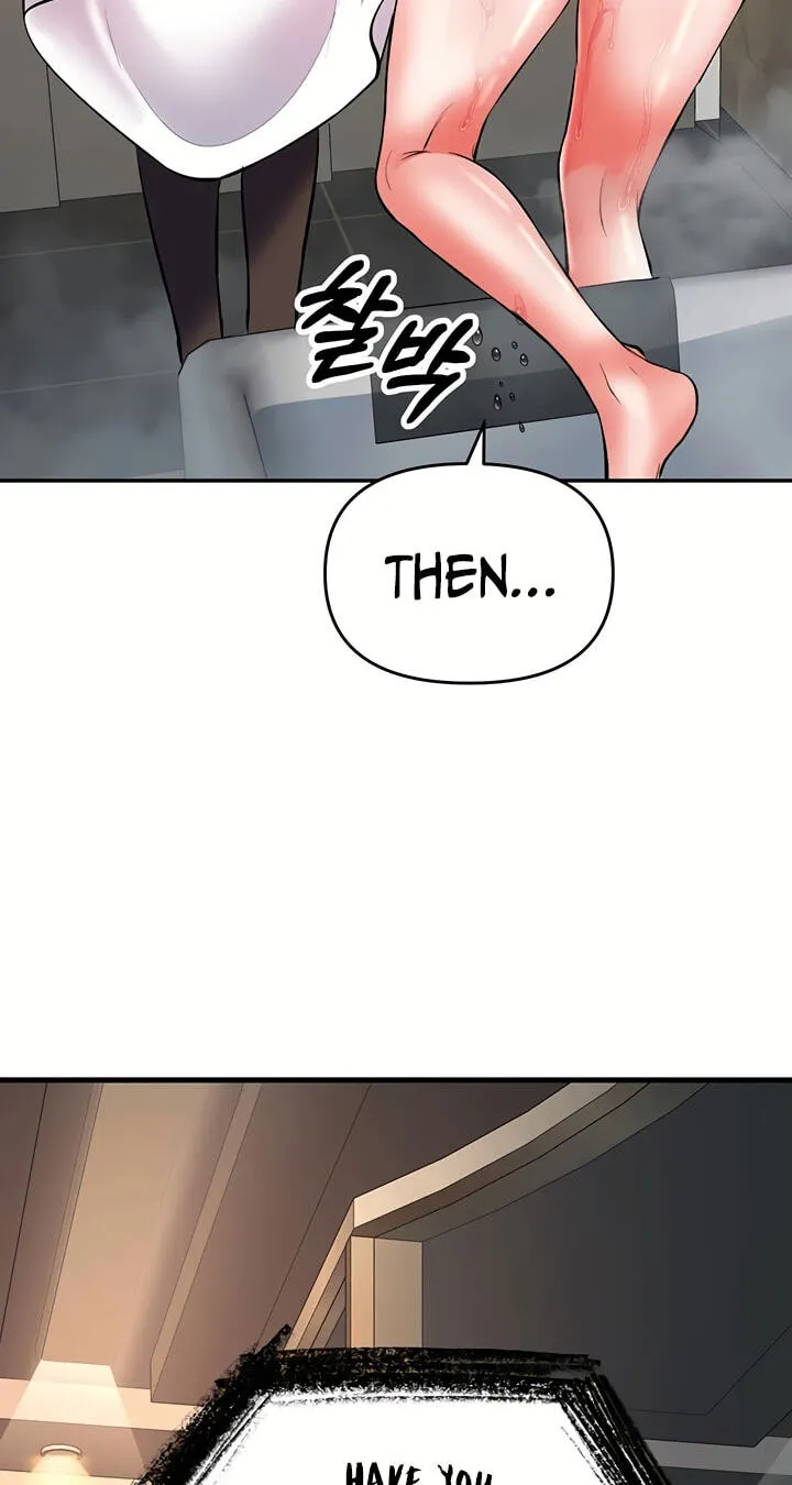I'm the only guy in the massage parlor. Chapter 23 page 4 - 