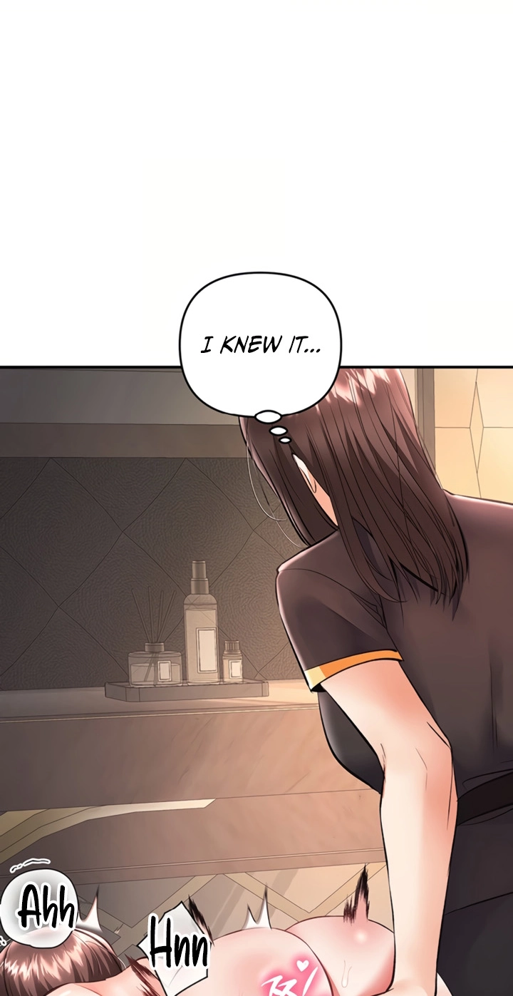 I'm the only guy in the massage parlor. Chapter 24 page 68 - 