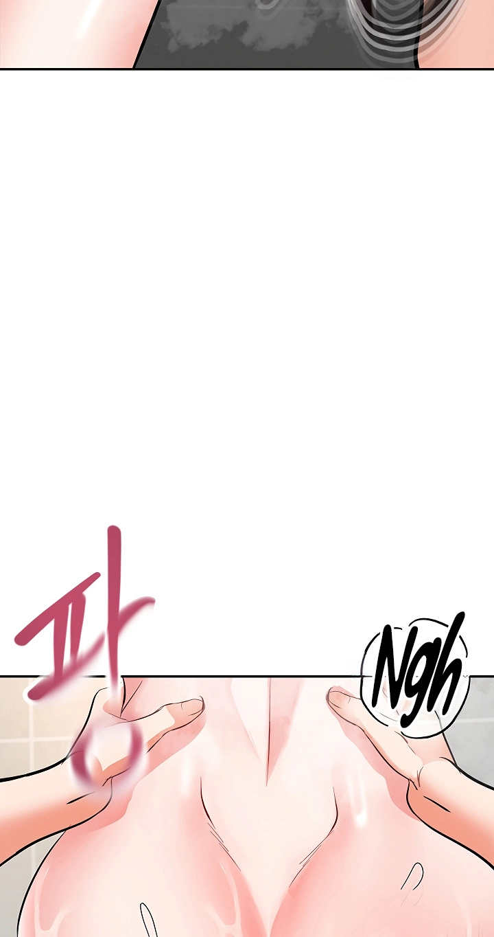 I'm the only guy in the massage parlor. Chapter 28 page 71 - 
