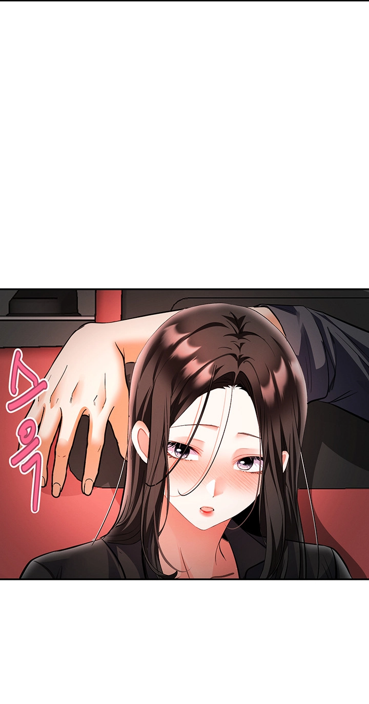 I'm the only guy in the massage parlor. Chapter 29 page 56 - 