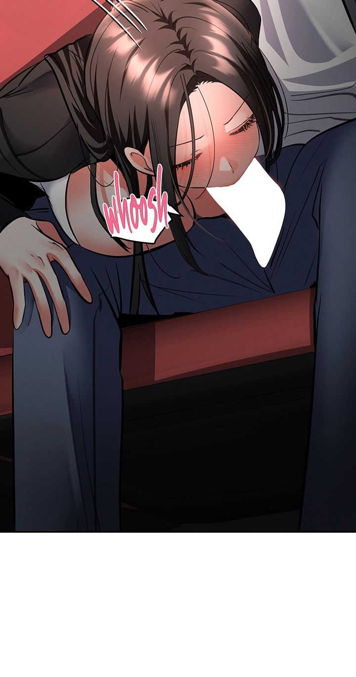 I'm the only guy in the massage parlor. Chapter 29 page 62 - 