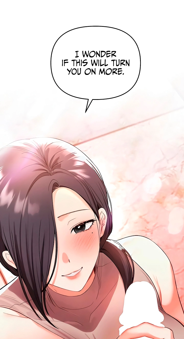 I'm the only guy in the massage parlor. Chapter 3 page 18 - 