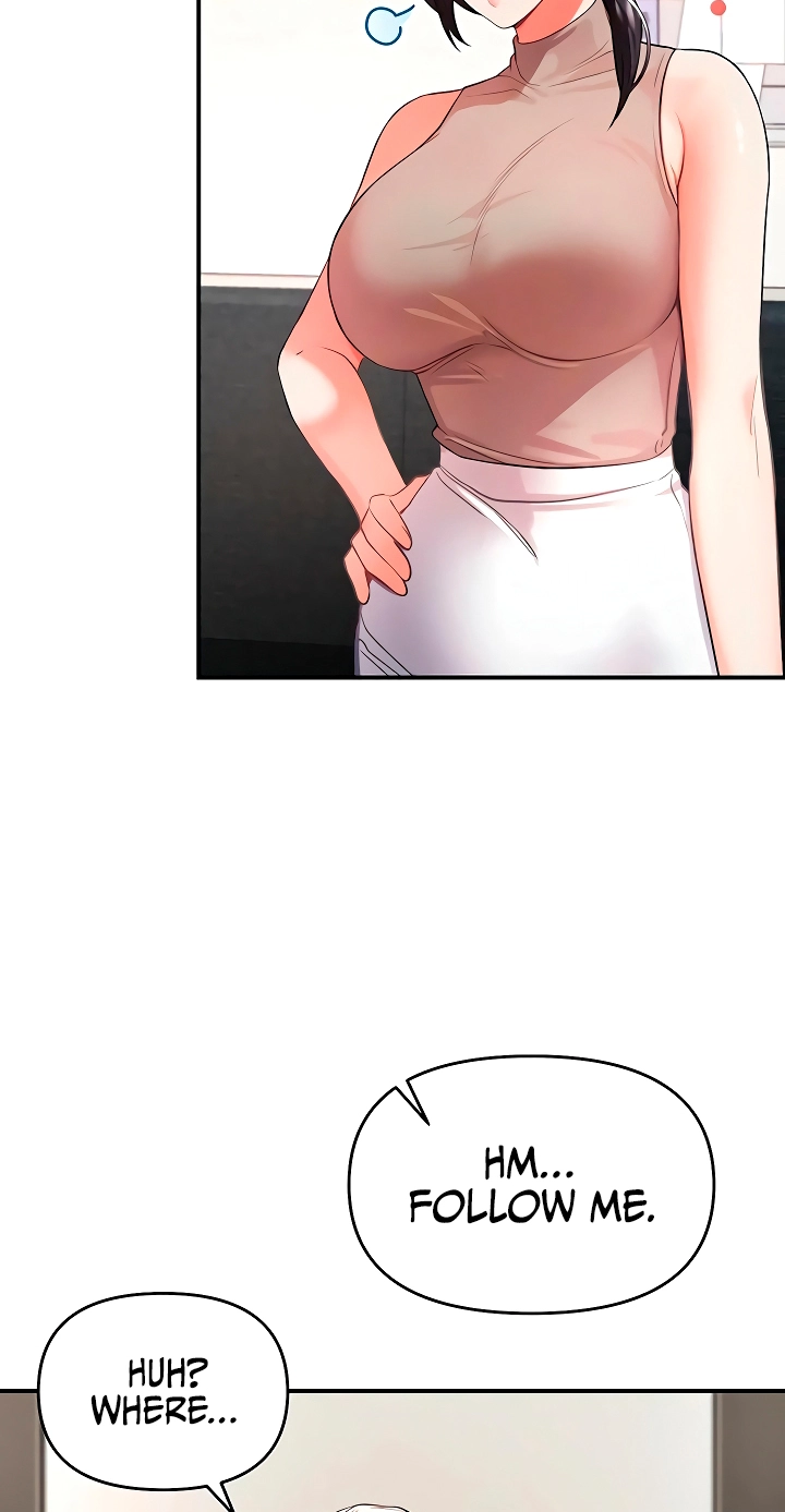 I'm the only guy in the massage parlor. Chapter 3 page 28 - 