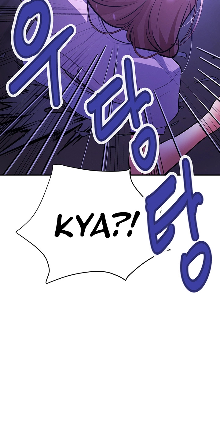 I'm the only guy in the massage parlor. Chapter 30 page 82 - 