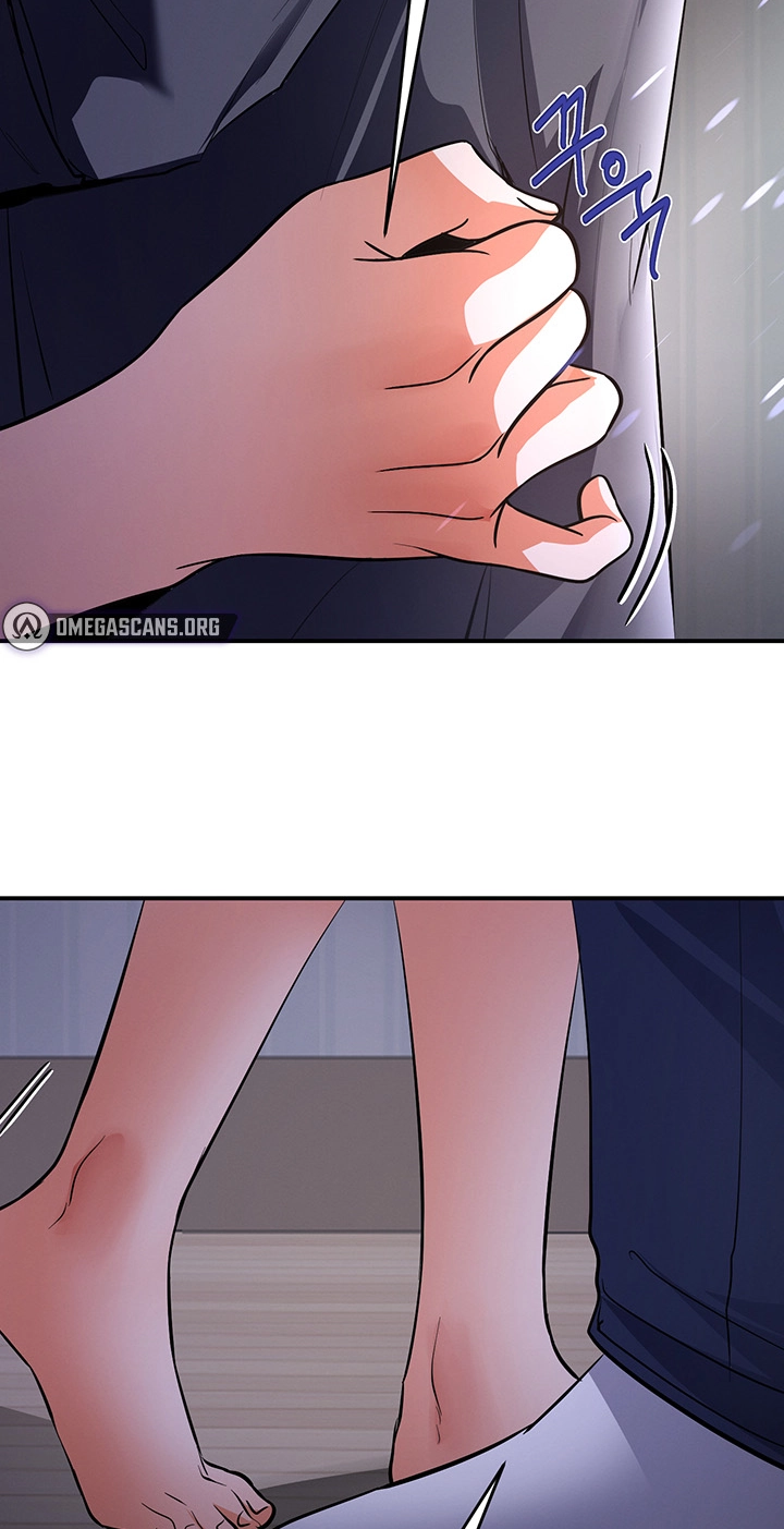 I'm the only guy in the massage parlor. Chapter 31 page 24 - 