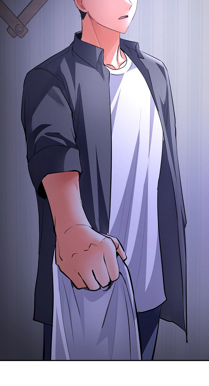 I'm the only guy in the massage parlor. Chapter 31 page 31 - 