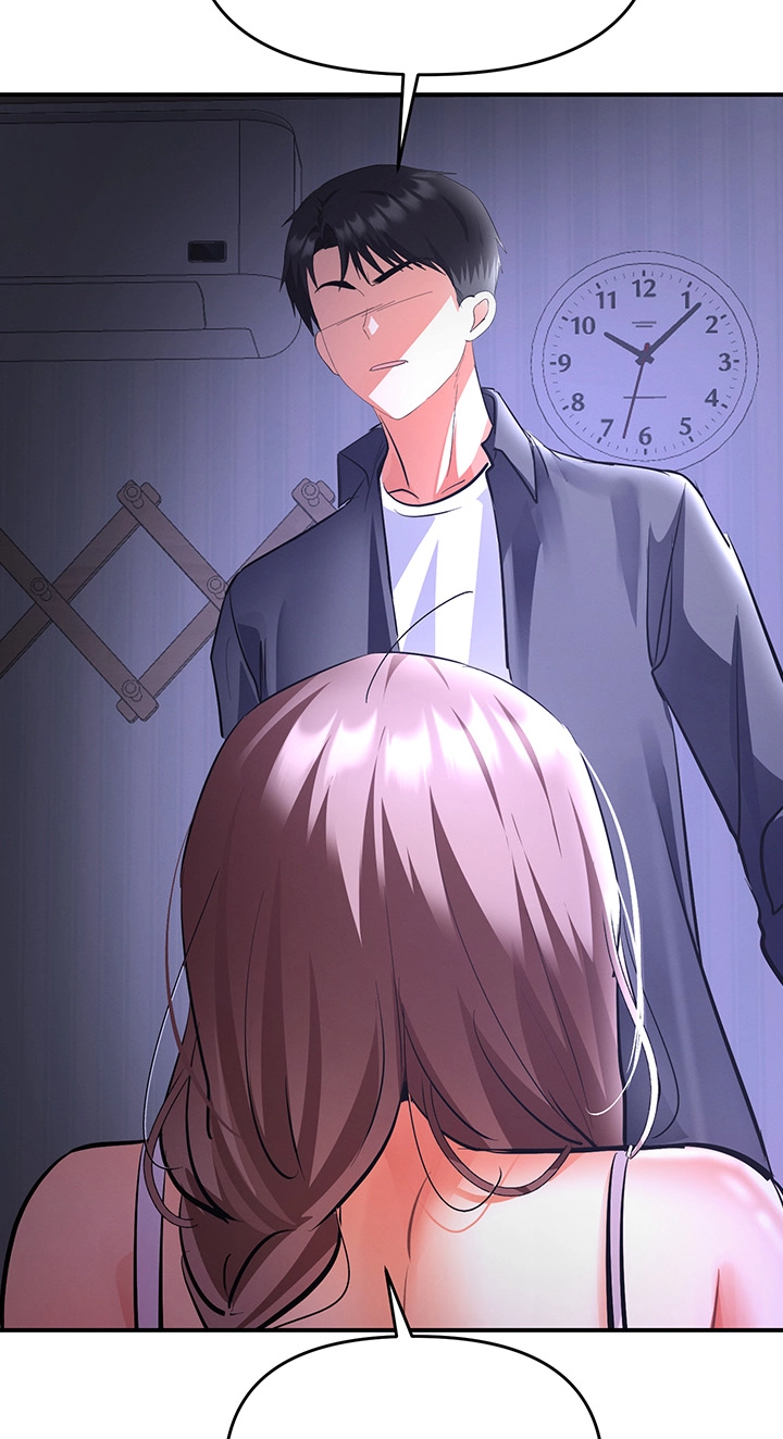 I'm the only guy in the massage parlor. Chapter 31 page 38 - 