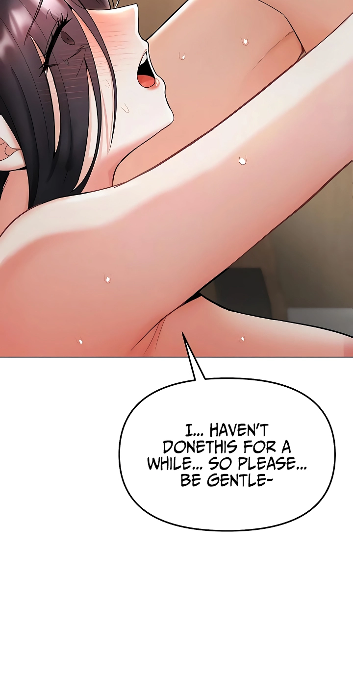 I'm the only guy in the massage parlor. Chapter 4 page 21 - 
