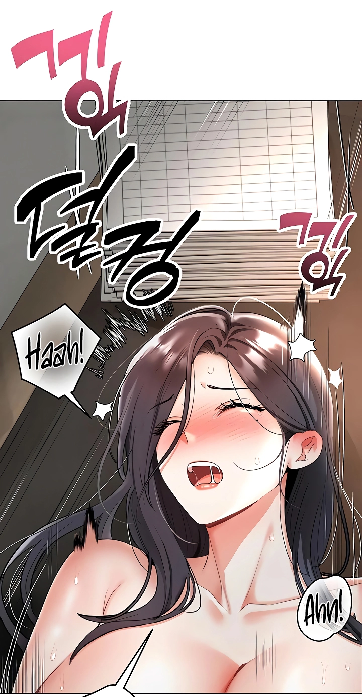 I'm the only guy in the massage parlor. Chapter 4 page 32 - 