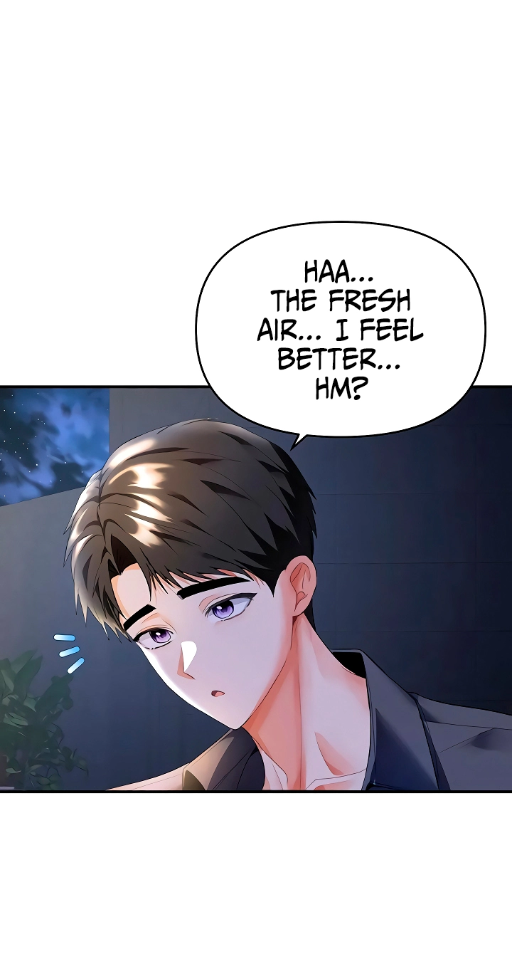 I'm the only guy in the massage parlor. Chapter 5 page 22 - 