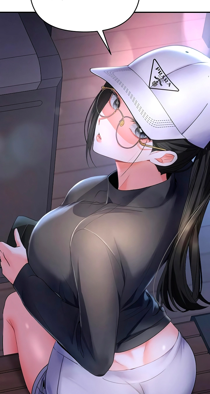 I'm the only guy in the massage parlor. Chapter 5 page 29 - 