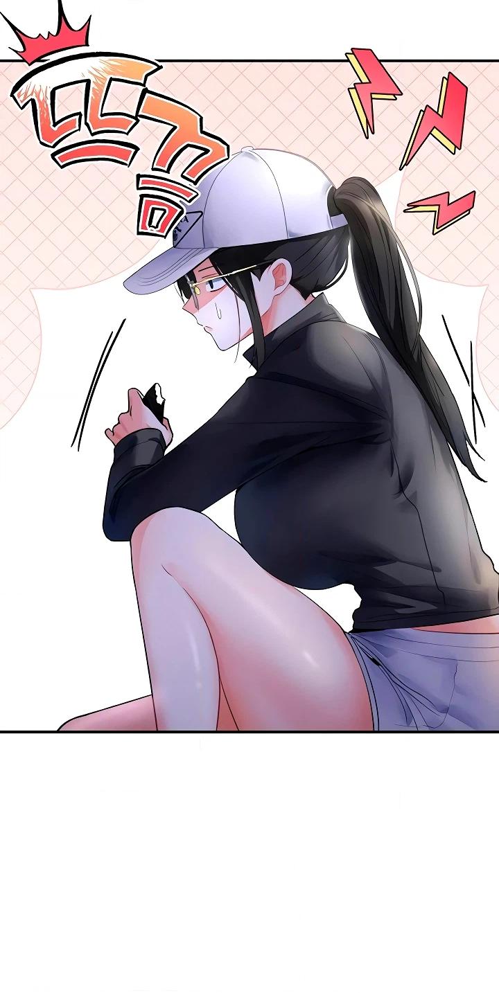 I'm the only guy in the massage parlor. Chapter 5 page 40 - 