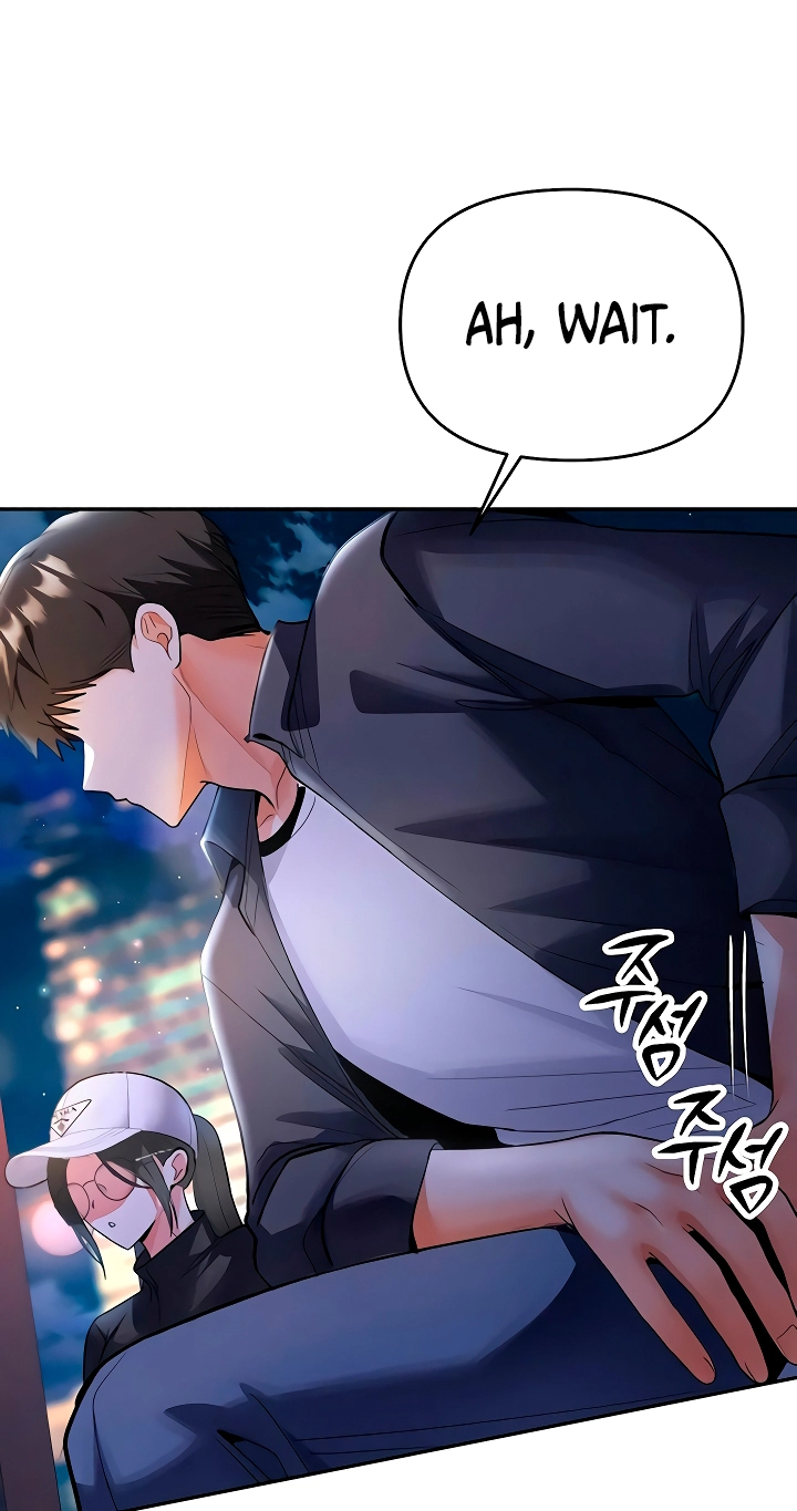 I'm the only guy in the massage parlor. Chapter 5 page 52 - 