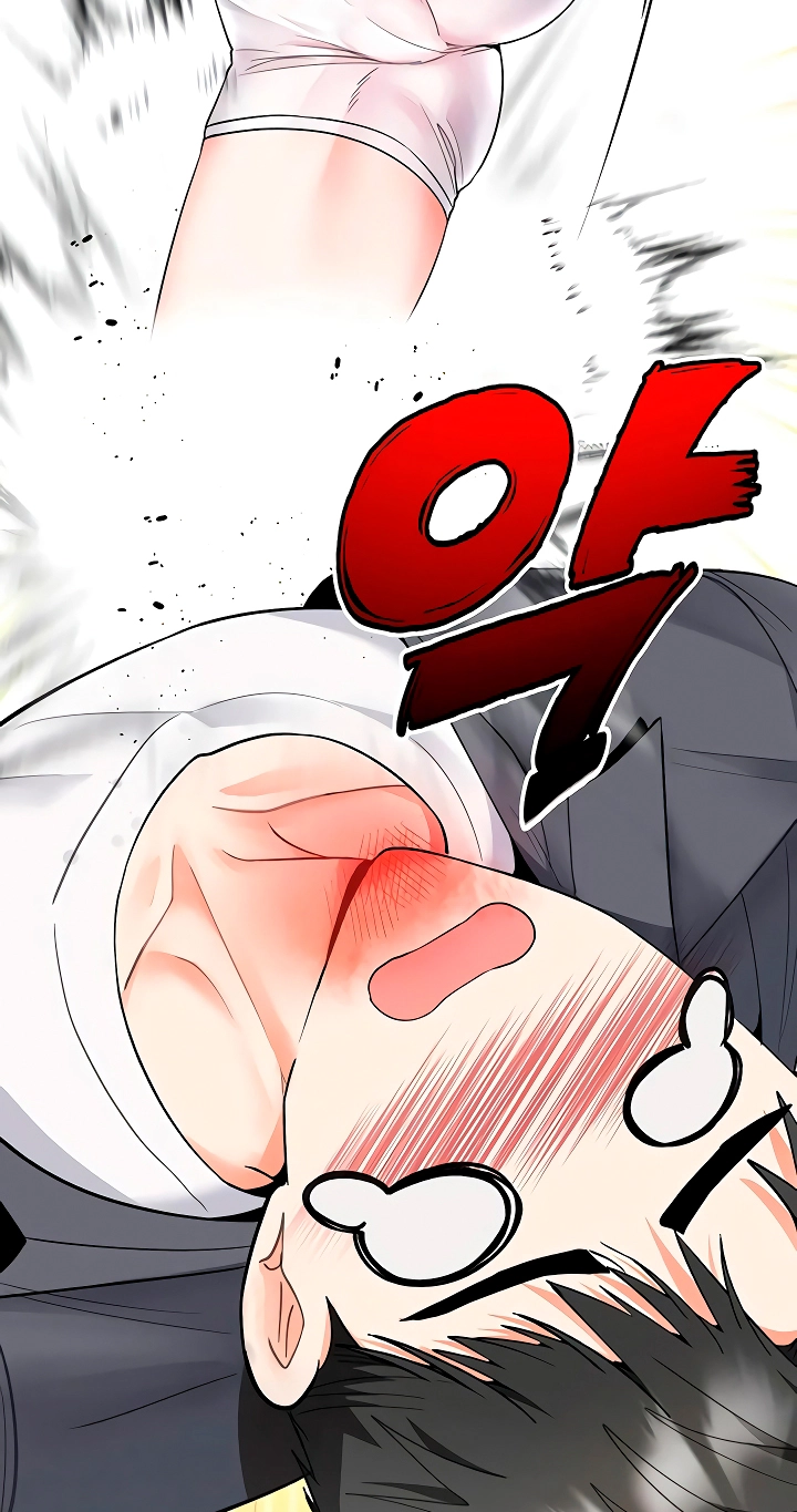 I'm the only guy in the massage parlor. Chapter 5 page 91 - 