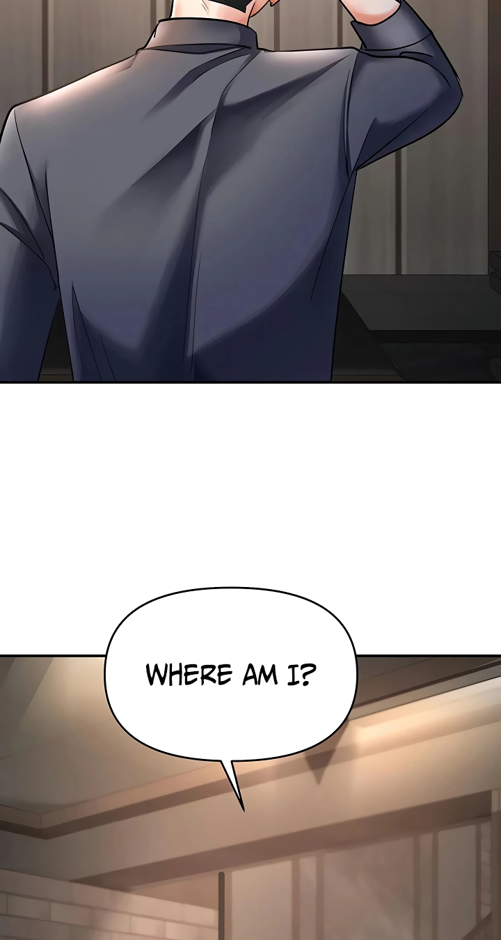 I'm the only guy in the massage parlor. Chapter 6 page 18 - 