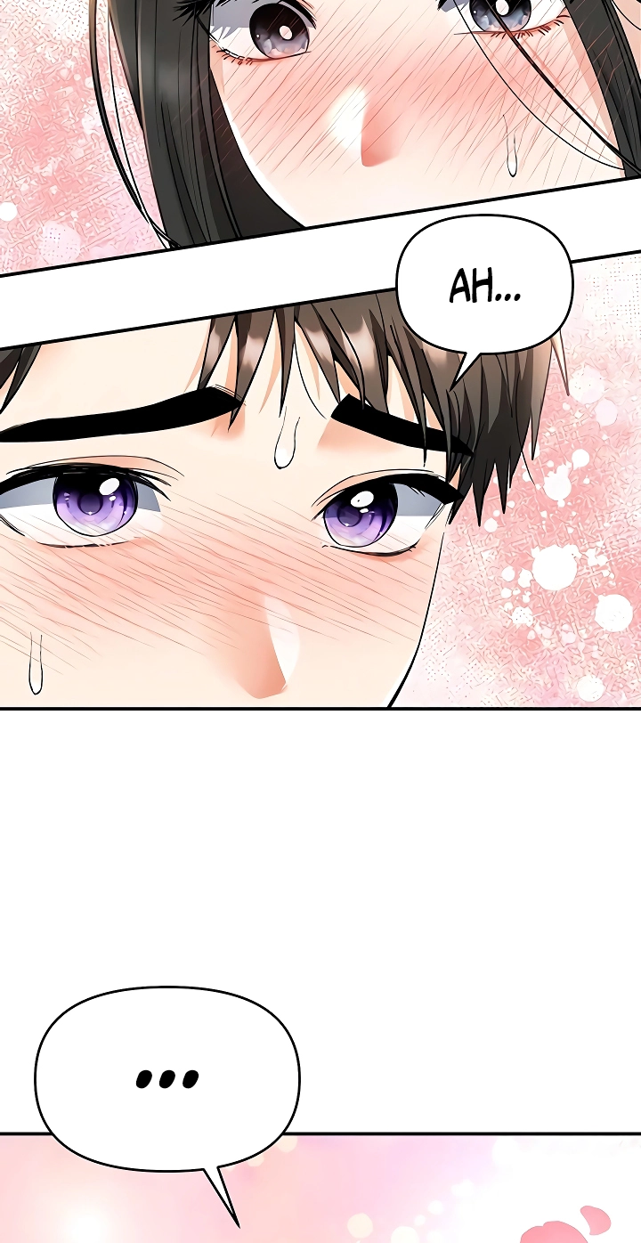 I'm the only guy in the massage parlor. Chapter 6 page 35 - 