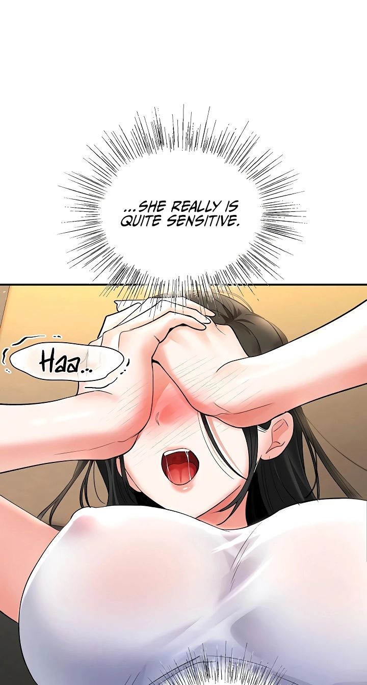 I'm the only guy in the massage parlor. Chapter 6 page 56 - 