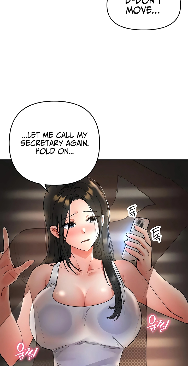 I'm the only guy in the massage parlor. Chapter 6 page 77 - 
