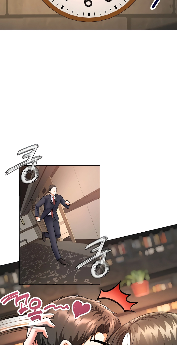 I'm the only guy in the massage parlor. Chapter 8 page 45 - 