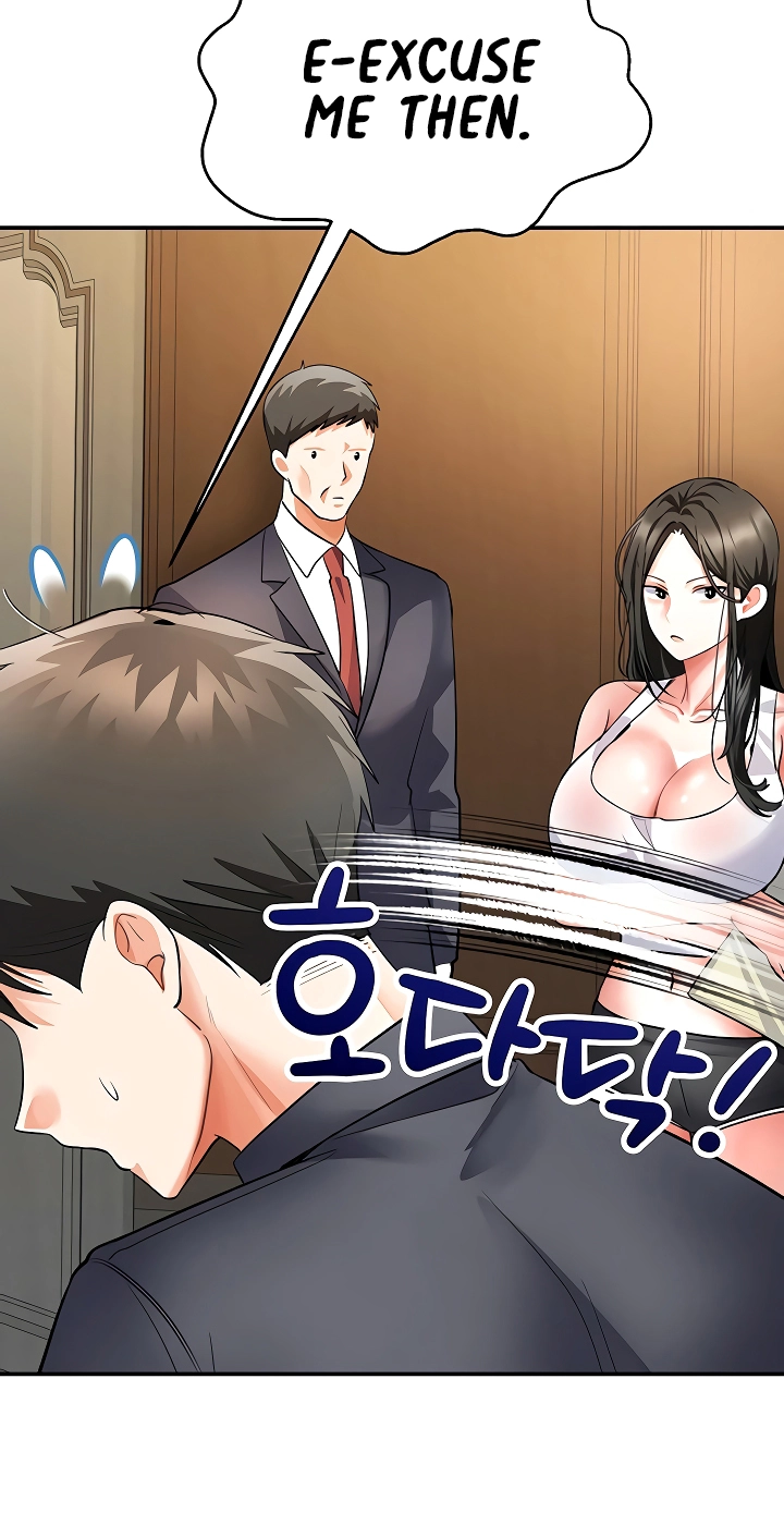 I'm the only guy in the massage parlor. Chapter 8 page 82 - 