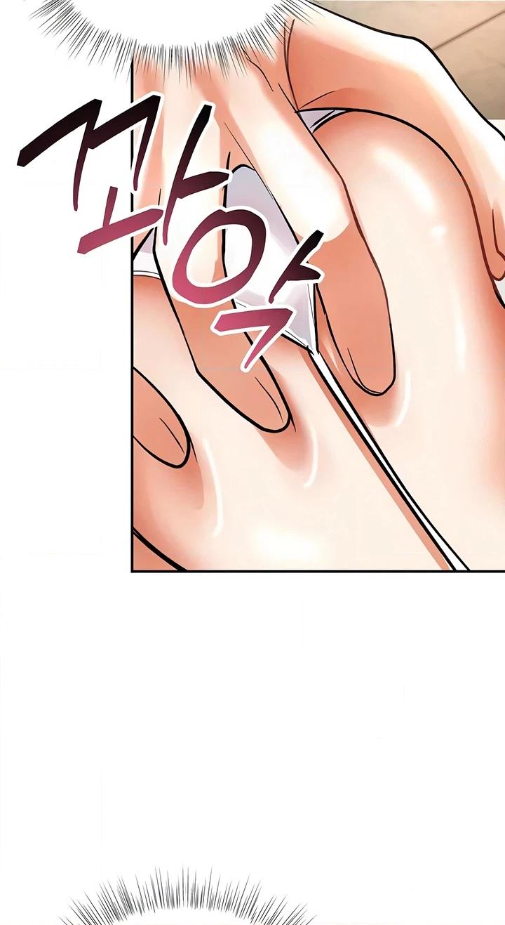 I'm the only guy in the massage parlor. Chapter 9 page 50 - 